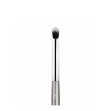 Load image into Gallery viewer, Esum V31 Small Round Eye Contour Brush
