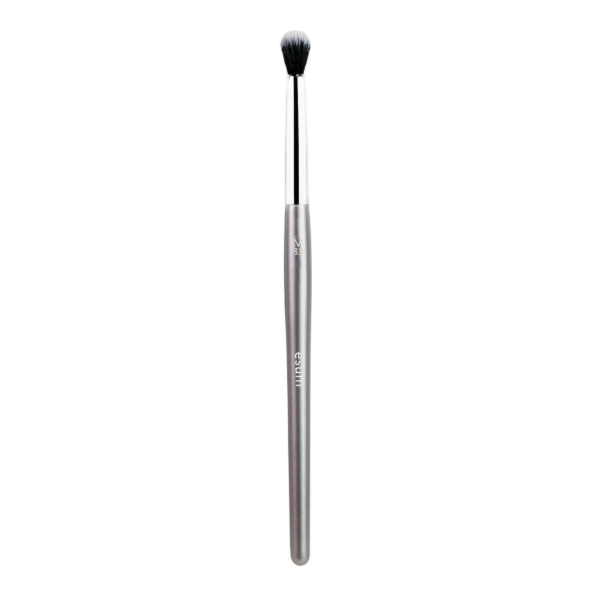 Esum V33 Medium Domed Eye Contour Brush