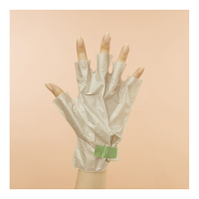 Load image into Gallery viewer, Collagen Gloves with Peppermint Oil
